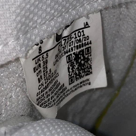 Women’s Nike high top sneakers - Picture 3 of 3